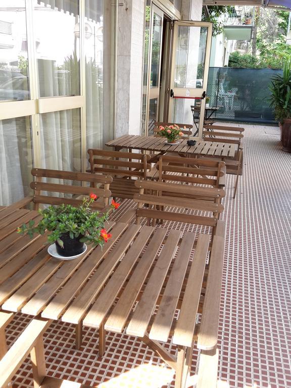 Hotel Annetta Ріміні Екстер'єр фото