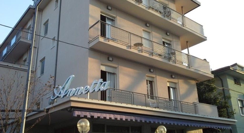 Hotel Annetta Ріміні Екстер'єр фото